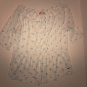 Hollister print top.